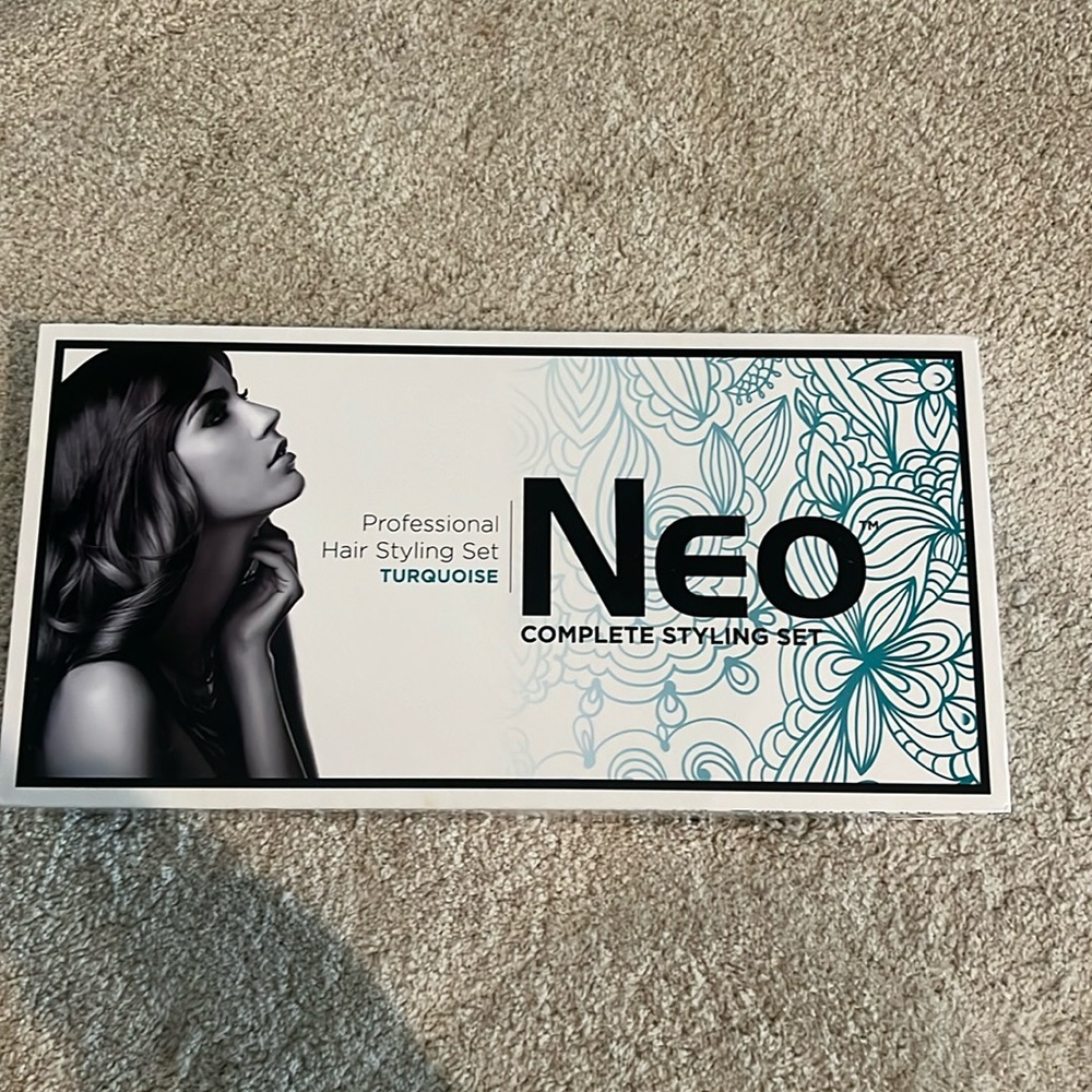 Never used hair styling tool set